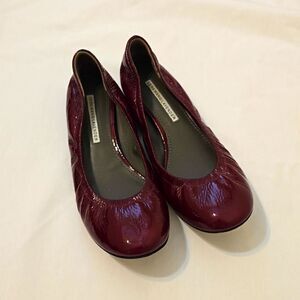 Vera wang lillian-claret patent size 7 m